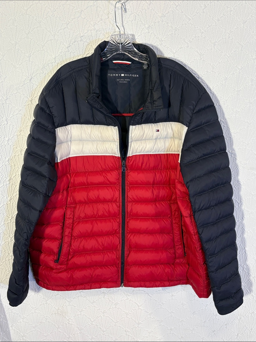 Tommy Hilfiger Men’s Navy, White & Red Colorblock Puffer Jacket XXL Classic